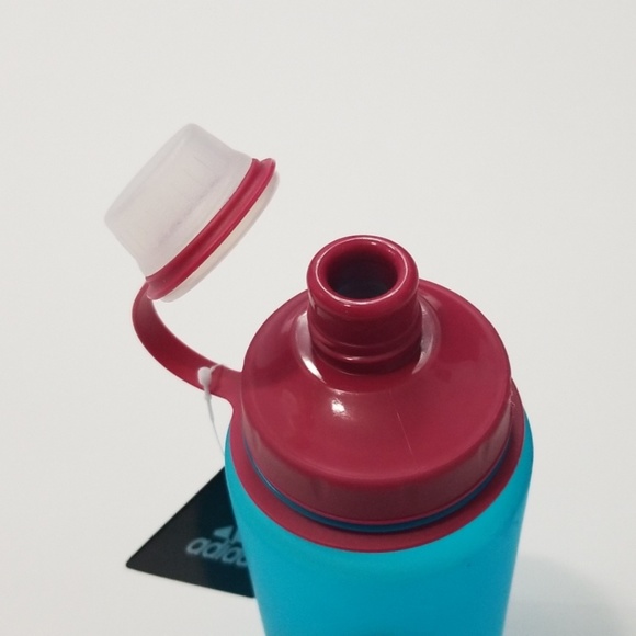 Adidas Waterbottle - Picture 2 of 6